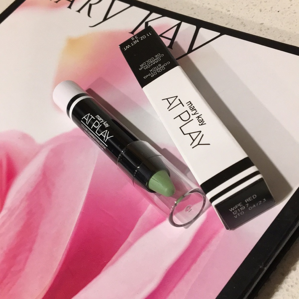 Mari Kay AT PLAY Color correcting stick/ New!!❤️ - Picture 1 of 5